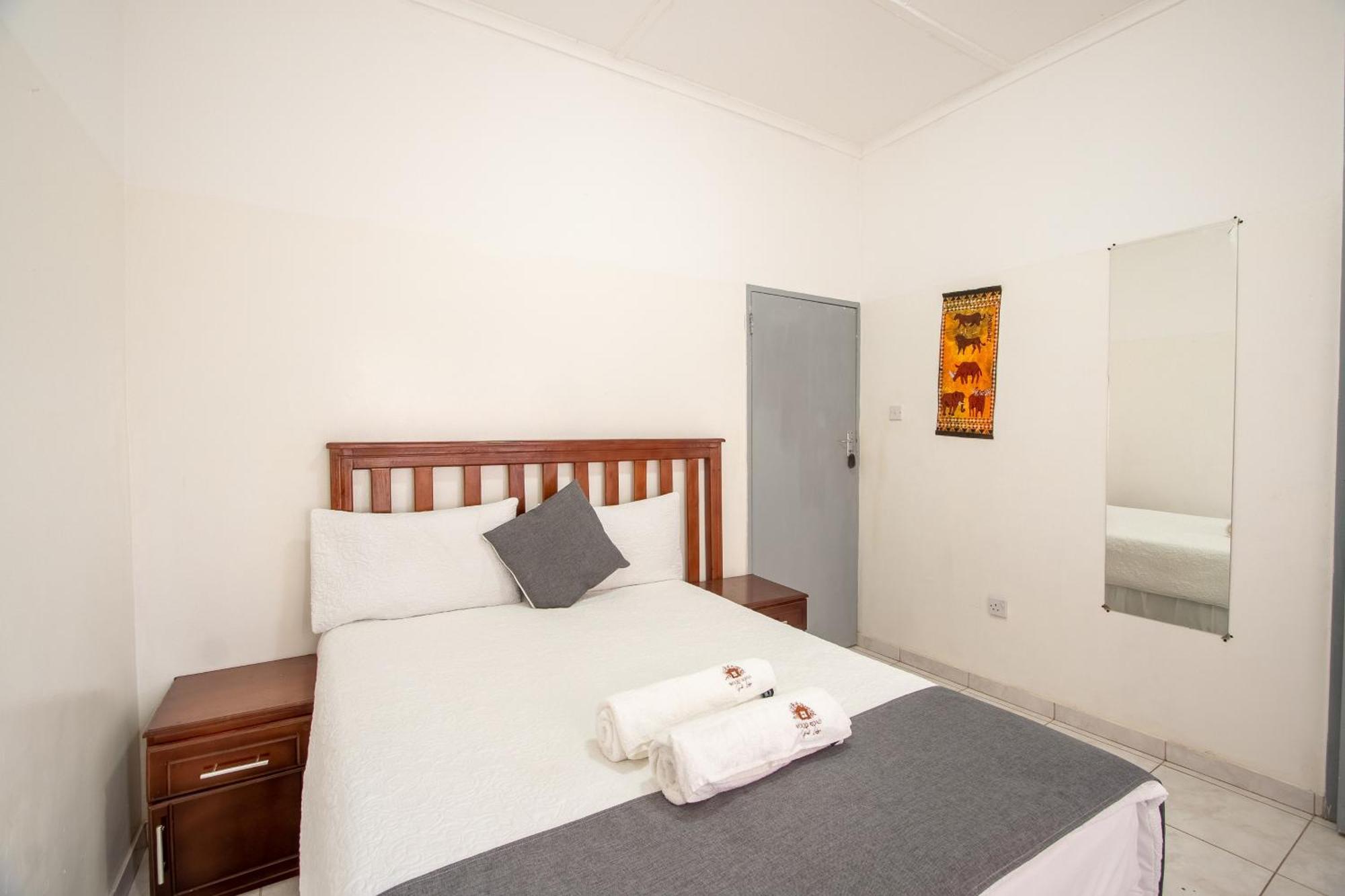 מפלי ויקטוריה Wood Road Guest Lodge מראה חיצוני תמונה