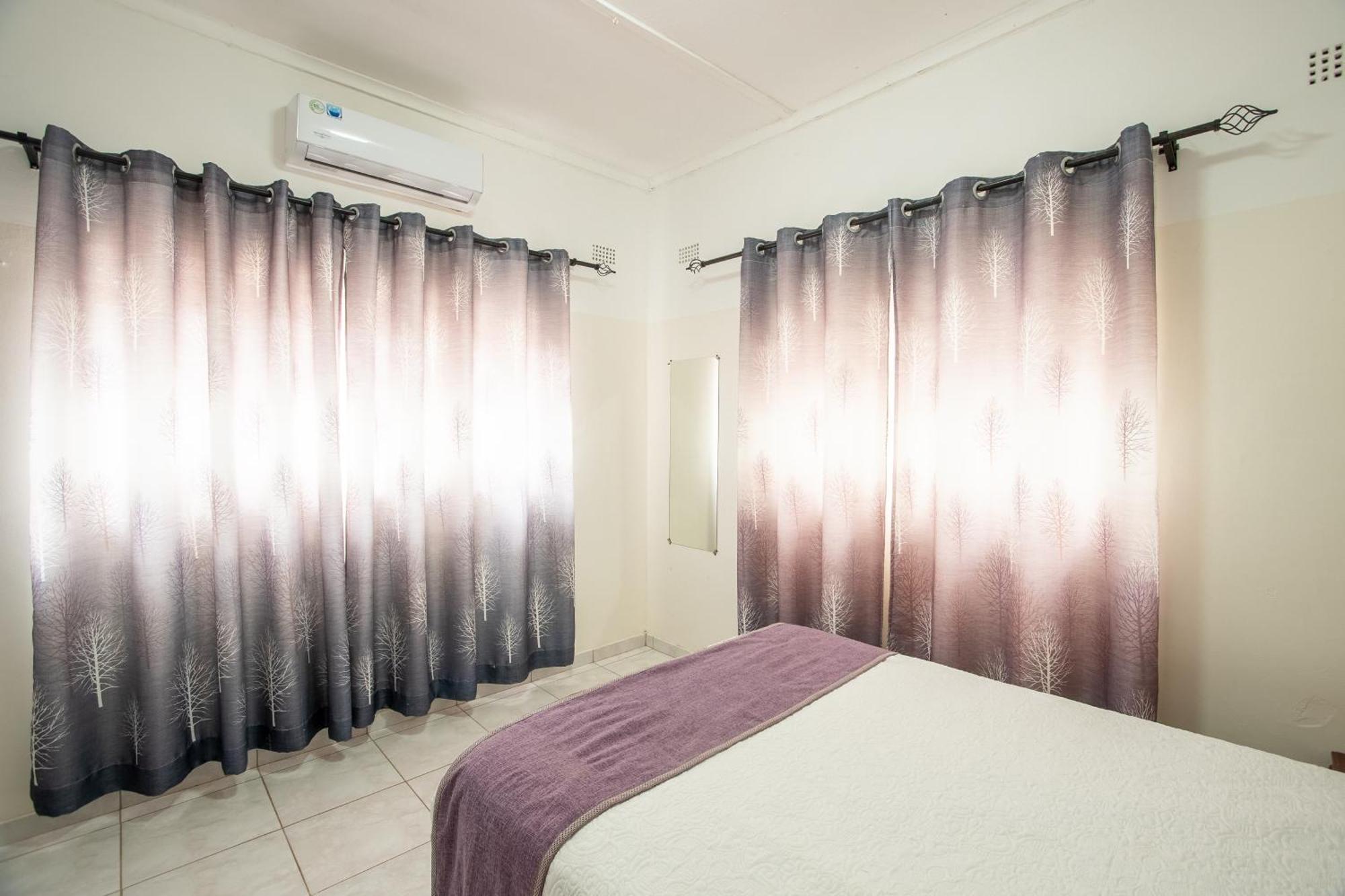מפלי ויקטוריה Wood Road Guest Lodge מראה חיצוני תמונה